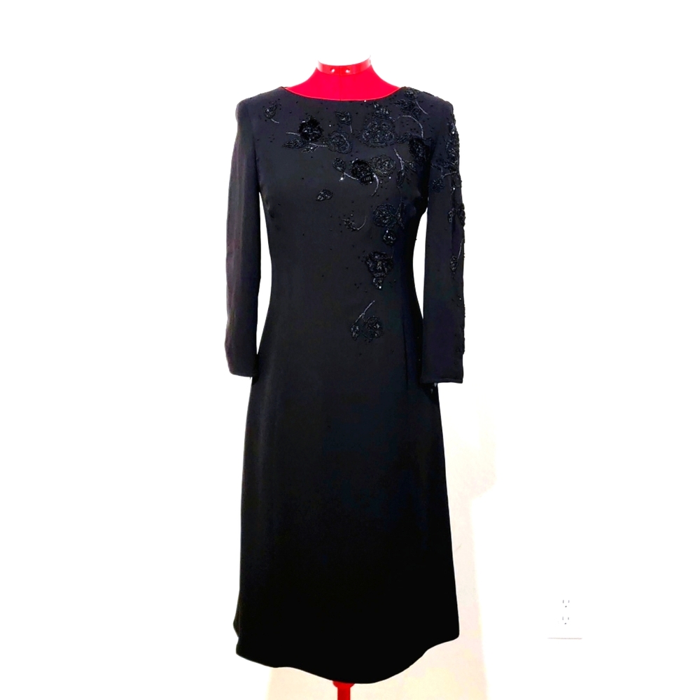 VINTAGE ARMANI COLLEZIONI BEADED BLACK DRESS SIZE 4 Made in Italy 🇮🇹 ♥️